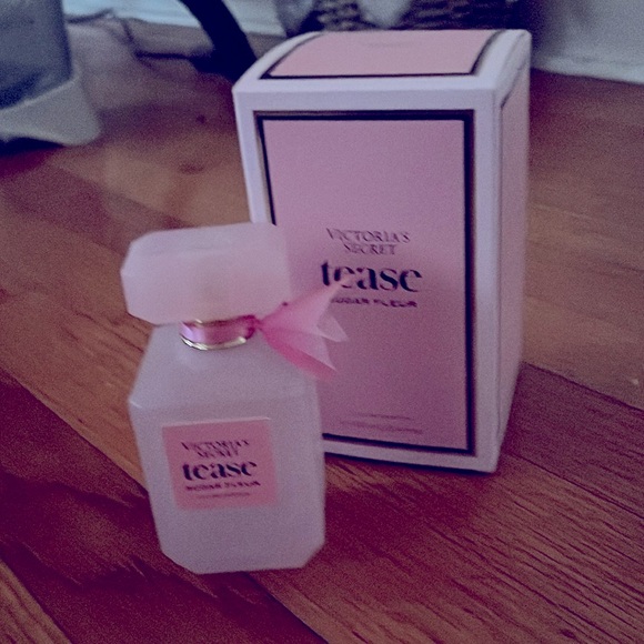 Victoria Secret SUGAR FLEUR is BACK 🌸❤️🎈🎀 - Picture 4 of 7